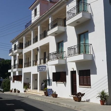 Pissouriana Apartments Exterior foto