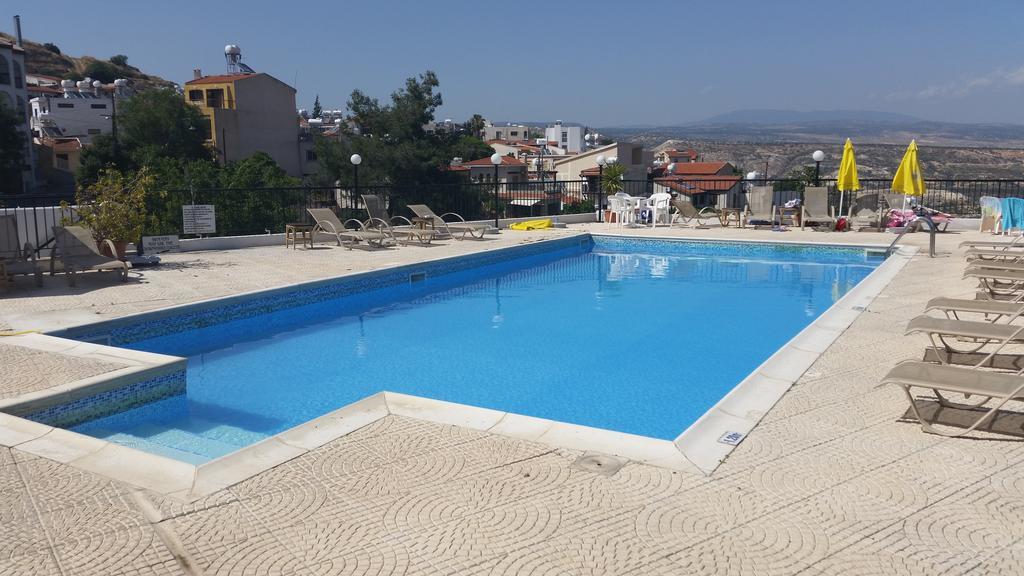 Pissouriana Apartments Exterior foto